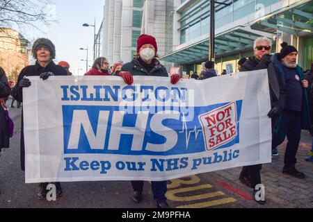 London, UK. 18th Jan, 2023. Protesters hold a banner in support of the NHS during the demonstration outside University College Hospital. Nurses, NHS workers and supporters gathered for a rally and marched to Downing Street in support of the NHS (National Health Service) and in solidarity with nurses, as nurses across the UK continue their strikes over pay and working conditions. Credit: SOPA Images Limited/Alamy Live News Stock Photo