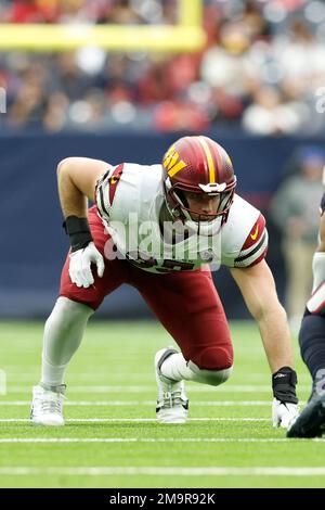 Washington Commanders defensive end Casey Toohill (95) defends against the  New York Giants during an NFL football game Sunday, Dec. 4, 2022, in East  Rutherford, N.J. (AP Photo/Adam Hunger Stock Photo - Alamy