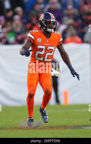 Jacksonville, FL, USA. 19th Sep, 2021. Jacksonville Jaguars running back  James Robinson (25) is pursued by Denver Broncos safety Kareem Jackson (22)  during 2nd half NFL football game between the DenverBroncos and