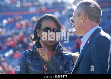 Denver, Colorado, USA. 8th Jan, 2023. Broncos part owner CONDOLEEZZA RICE  is all smiles on the Broncos sideline before the start of the 1st. Half at  Empower Field at Mile High Sunday