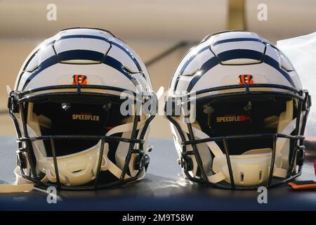 Bengals announce team will wear white helmet