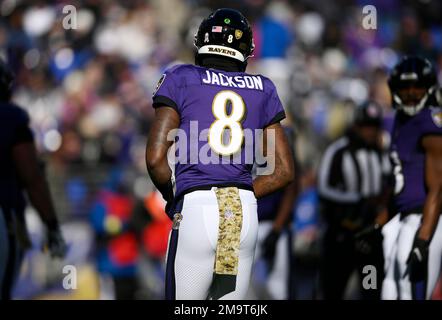 Baltimore Ravens quarterback Lamar Jackson (8) wears his Salute