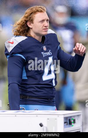 Tennessee Titans punter Ryan Stonehouse (4) punts the ball before their  game against the New York Giants Sunday, Sept. 11, 2022, in Nashville,  Tenn. (AP Photo/Wade Payne Stock Photo - Alamy