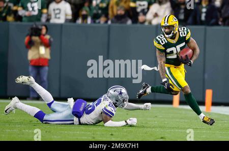 Green Bay Packers cornerback Keisean Nixon (25) on the sidelines during an  NFL football game Sunday, Oct. 2, 2022, in Green Bay, Wis. (AP  Photo/Jeffrey Phelps Stock Photo - Alamy