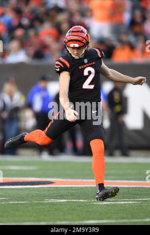 Cincinnati Bengals' Evan McPherson (2) and Trayveon Williams (32) warm up  during an NFL football game against the Baltimore Ravens, Sunday, Sept. 17,  2023, in Cincinnati. (AP Photo/Jeff Dean Stock Photo - Alamy