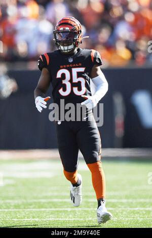 Cornerback Jalen Davis Re-Signs With The Bengals