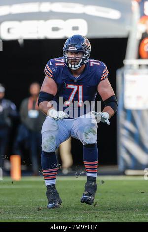 Chicago Bears offensive tackle Riley Reiff (78) and offensive tackle  Lachavious Simmons (73) attempt to block Cleveland Browns defensive tackle  Perrion Winfrey (97) during an NFL preseason football game, Saturday Aug.  27