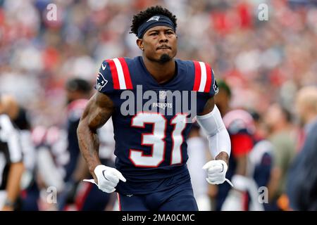 New England Patriots' Jonathan Wilhite (24) warms up before the NFL  football game against the Houston Texans Sunday, Jan. 3, 2010 in Houston.  (AP Photo/Donna McWilliam Stock Photo - Alamy