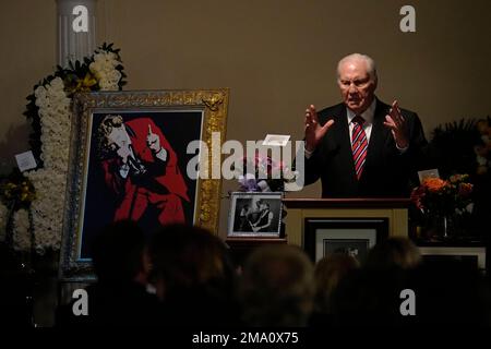 Televangelist Jimmy Swaggart speaks at the funeral service for his