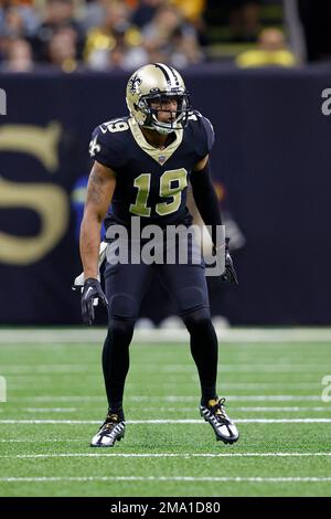 Las Vegas Raiders safety Chris Smith II (42) warms up before an NFL  football game against the San Francisco 49ers, Sunday, Aug. 13, 2023, in Las  Vegas. (AP Photo/John Locher Stock Photo - Alamy