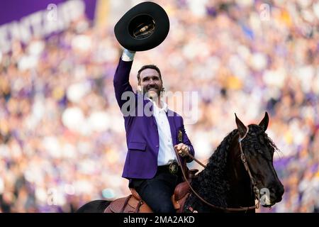 Jared Allen Rode a Horse to His Ring of Honor Ceremony