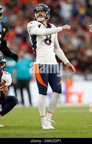 Jacksonville Jaguars kicker Brandon McManus (10) talks with teammates  during an NFL football practice, Tuesday, May 30, 2023, in Jacksonville,  Fla. (AP Photo/John Raoux Stock Photo - Alamy