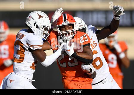 Stillwater, OK, USA. 02nd Sep, 2023. Oklahoma State Cowboys running back  Jaden Nixon (3) during a football game between the Central Arkansas Bears  and the Oklahoma State Cowboys at Boone Pickens Stadium