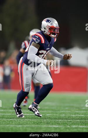 New England Patriots linebacker Mack Wilson Sr. (30) looks on