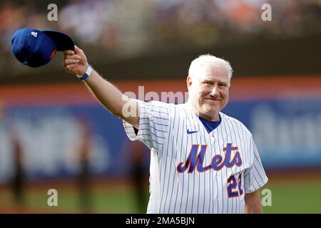 Ray Knight takes shot at Wilpons during Mets Old-Timers' Day