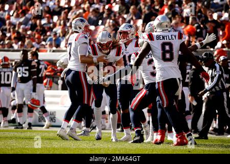 New England Patriots safety Brenden Schooler (41) wears a Salute