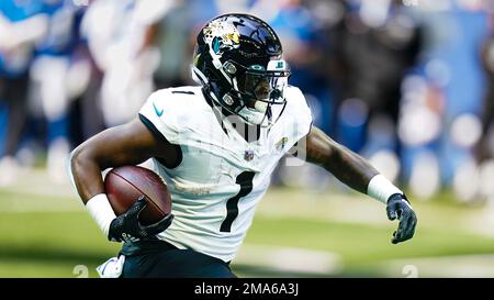 Jacksonville Jaguars Running Back Travis Etienne (1) Runs After A ...