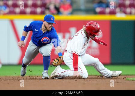 Chicago Cubs second baseman Esteban Quiroz (43) can't get to a single hit  by Miami Marlins' Charles Leblanc during the first inning of a baseball  game, Tuesday, Sept. 20, 2022, in Miami. (