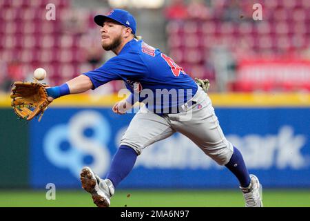 San Diego Padres second baseman Ha-Seong Kim looks to throw against the  Cincinnati Reds during a baseball game Saturday, July 1, 2023, in  Cincinnati. (AP Photo/Jeff Dean Stock Photo - Alamy