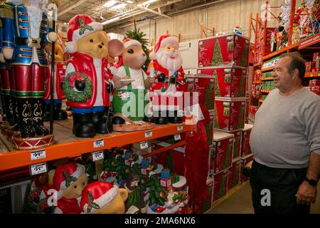 Mouse with Cookies Brand New 2022 Home on sale Depot Christmas