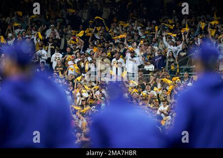 Former Arizona Diamondbacks players Luis Gonzalez, right, and Randy  Johnson, wave to fans during the teams' 25th anniversary ceremony prior to  a baseball game against the San Diego Padres', Saturday, Aug. 12