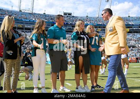 Jacksonville Jaguars on X: Tony Boselli's @ProFootballHOF ring 