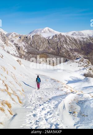 Rieti (Italy) - The summit of Monte di Cambio, beside Terminillo, during the winter with snow. Over 2000 meters, in Monti Reatini, Appennini range. Stock Photo