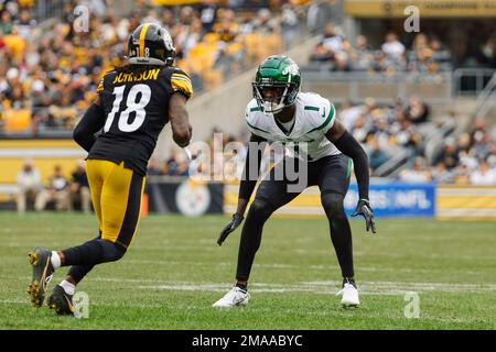 Buffalo Bills cornerback Cam Lewis (39) against the New York Jets in an NFL  football game, Sunday, Dec. 11, 2022, in Orchard Park, N.Y. Bills won  20-12. (AP Photo/Jeff Lewis Stock Photo - Alamy