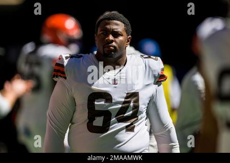 Cleveland Browns defensive tackle Glen Logan participates in a drill during  an NFL football practice, Friday, May 13, 2022, in Berea, Ohio. (AP  Photo/David Dermer Stock Photo - Alamy