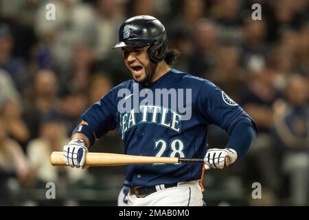 Eugenio Suárez has become unsung hero for Mariners