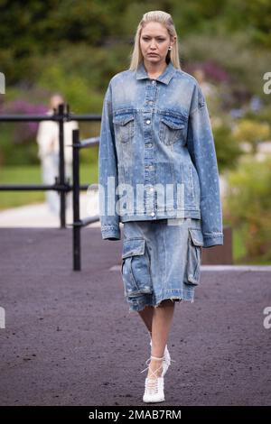 Bella Hadid wears a creation for the Givenchy ready-to-wear Spring/Summer  2023 fashion collection presented Sunday, Oct. 2, 2022 in Paris. (Photo by  Vianney Le Caer/Invision/AP Stock Photo - Alamy