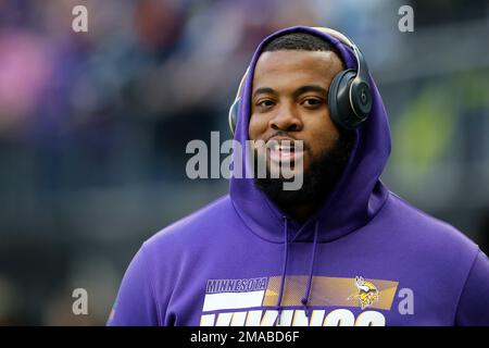 Minnesota Vikings defensive end Jonathan Bullard (93) lines up during a NFL  football game against the Miami Dolphins, Sunday, Oct.16, 2022 in Miami  Gardens, Fla. (AP Photo/Alex Menendez Stock Photo - Alamy