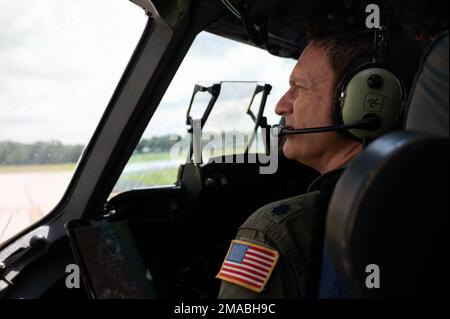 U.S. Air Force Lt. Col. Jason Williams, a C-17 Globemaster III pilot assigned to the 317th Airlift Squadron, prepares for takeoff on Joint Base Charleston, SC, May 24th, 2022. Aircrew members routinely perform low-level procedures, aerial refueling, and touch and go maneuvers in South Carolina to sharpen their proficiency and mission readiness. Stock Photo