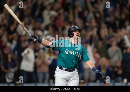 Cal Raleigh clinches for Mariners, 09/30/2022