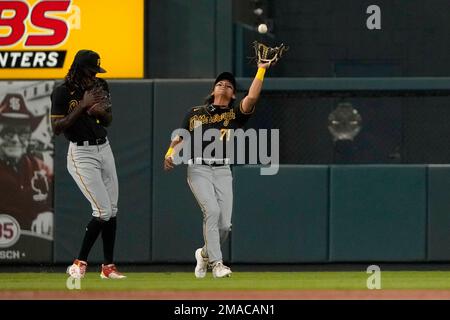Ji Hwan Bae dazzles in center field as Pirates open Cardinals