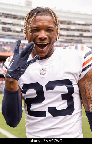 Baltimore Ravens quarterback Lamar Jackson (8) looks to pass against the  New York Giants during an NFL football game Sunday, Oct. 16, 2022, in East  Rutherford, N.J. (AP Photo/Adam Hunger Stock Photo - Alamy