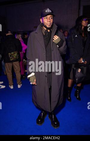 Mos Def arrives for the Off-White ready-to-wear Spring/Summer 2023 fashion  collection presented Thursday, Sept. 29, 2022 in Paris. (Photo by Vianney  Le Caer/Invision/AP Stock Photo - Alamy