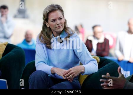 Jamie Erdahl is seen on the set of Good Morning Football in Munich,  Germany, Wednesday, Nov. 9, 2022. (Steve Luciano/AP Images for NFL Stock  Photo - Alamy