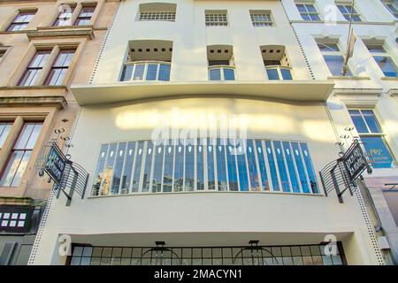 facade Mackintosh at the Willow (the Original Willow Tearooms Building) is situated at 215–217 Sauchiehall St, Glasgow, G2 3EX. Stock Photo