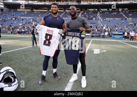 Seattle Seahawks offensive tackle Greg Eiland (75) walks on the field  during minicamp Tuesday, June 6, 2023, at the NFL football team's  facilities in Renton, Wash. (AP Photo/Lindsey Wasson Stock Photo - Alamy