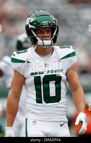 New York Jets wide receiver Braxton Berrios (10) walks off the field after  an NFL football game against the Philadelphia Eagles, Sunday, Dec. 5, 2021,  in East Rutherford, N.J. (AP Photo/Adam Hunger