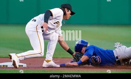 Chicago Cubs second baseman Esteban Quiroz (43) can't get to a single hit  by Miami Marlins' Charles Leblanc during the first inning of a baseball  game, Tuesday, Sept. 20, 2022, in Miami. (