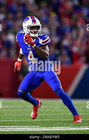 Buffalo Bills safety Jaquan Johnson (4) runs onto the field before