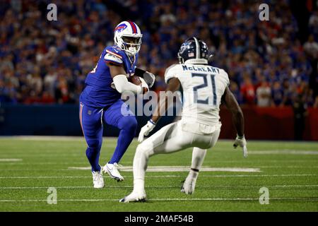 Buffalo Bills tight end Quintin Morris runs on the field during the first  half of a preseason NFL football game against the Denver Broncos in Orchard  Park, N.Y., Saturday, Aug. 20, 2022. (