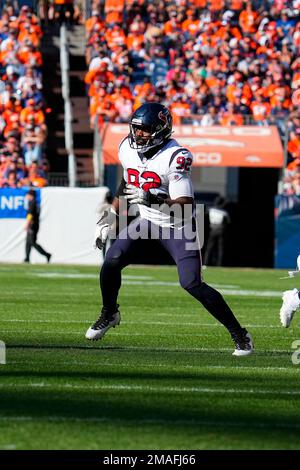 Houston Texans defensive lineman Rasheem Green (92) lines up for