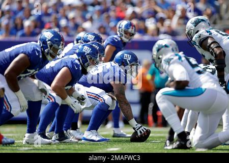 New York Giants guard Jon Feliciano (76) takes the field for an