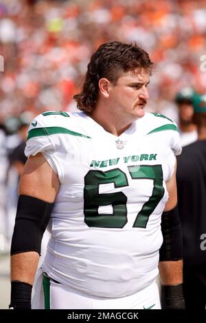 New York Jets guard Dan Feeney (67) warms up before an NFL football game  against the Philadelphia Eagles, Sunday, Dec. 5, 2021, in East Rutherford,  N.J. (AP Photo/Adam Hunger Stock Photo - Alamy