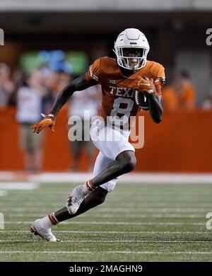 texas-wide-receiver-xavier-