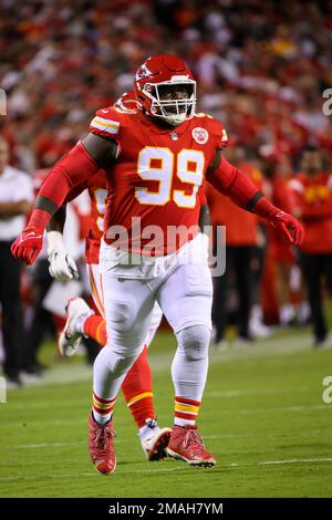 Kansas City Chiefs defensive tackle Khalen Saunders (99) comes onto the  field during an NFL football