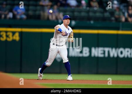 St. Petersburg, USA. 09th June, 2022. St. Petersburg, FL USA; Tampa Bay Rays  shortstop Wander Franco (5) fields and throws out Texas Rangers third  baseman Josh Jung (6) at first base during